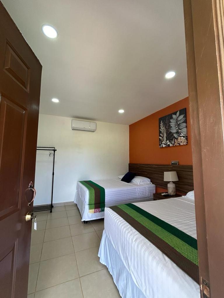 Hotel Boutique Victoria Moyogalpa Bagian luar foto