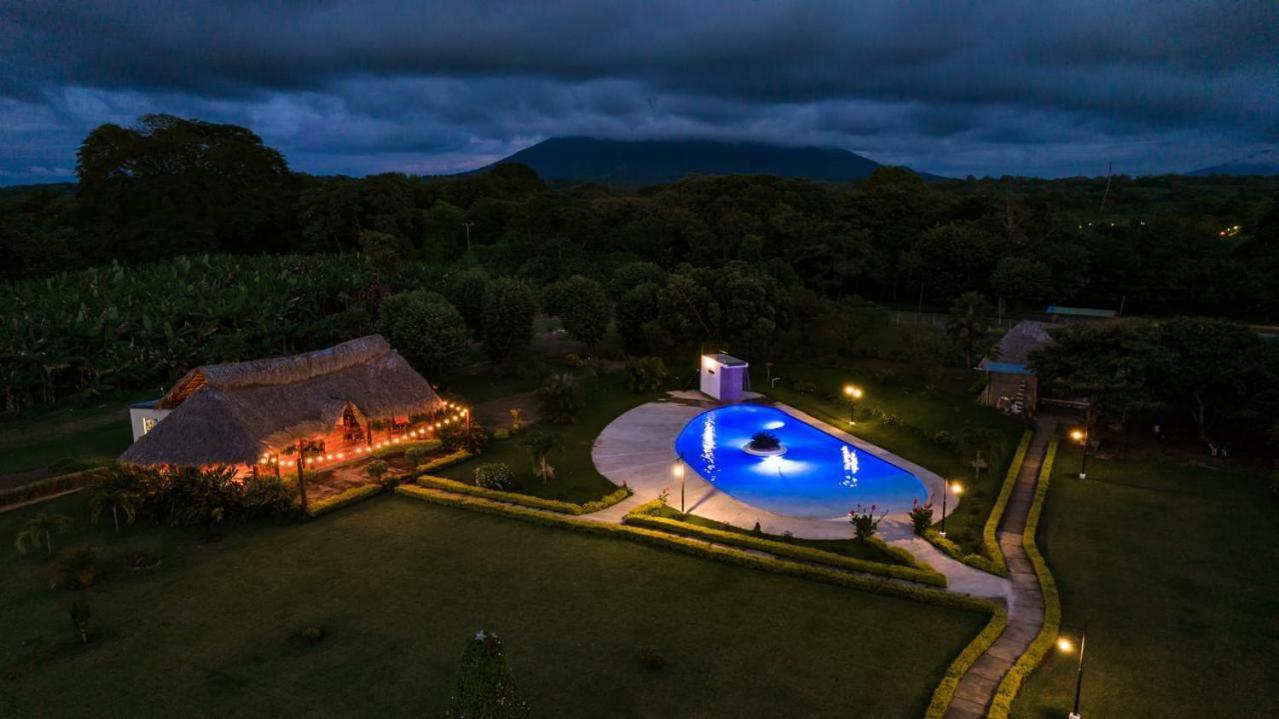 Hotel Boutique Victoria Moyogalpa Bagian luar foto
